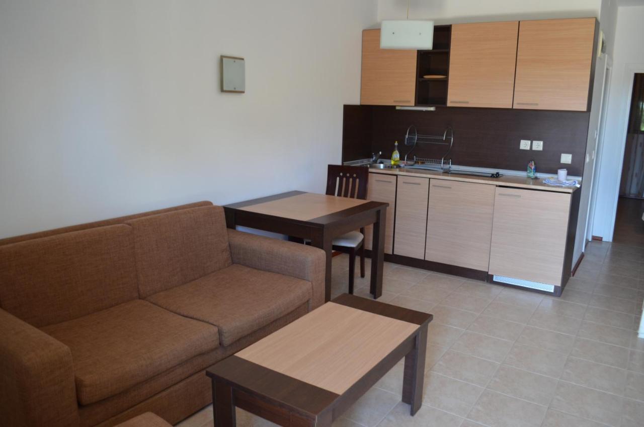 Trs Apartments Sozopol Exteriör bild