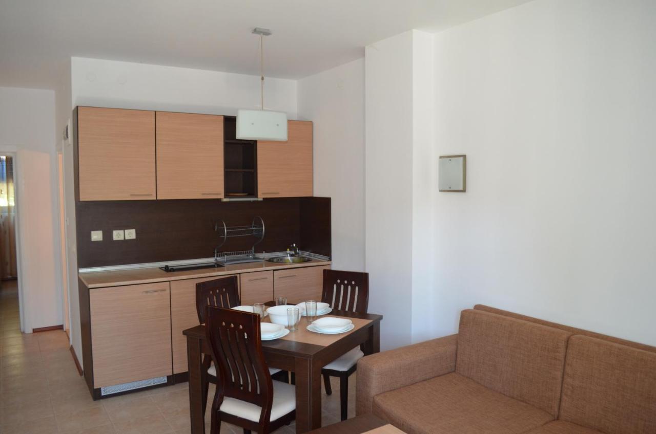 Trs Apartments Sozopol Exteriör bild