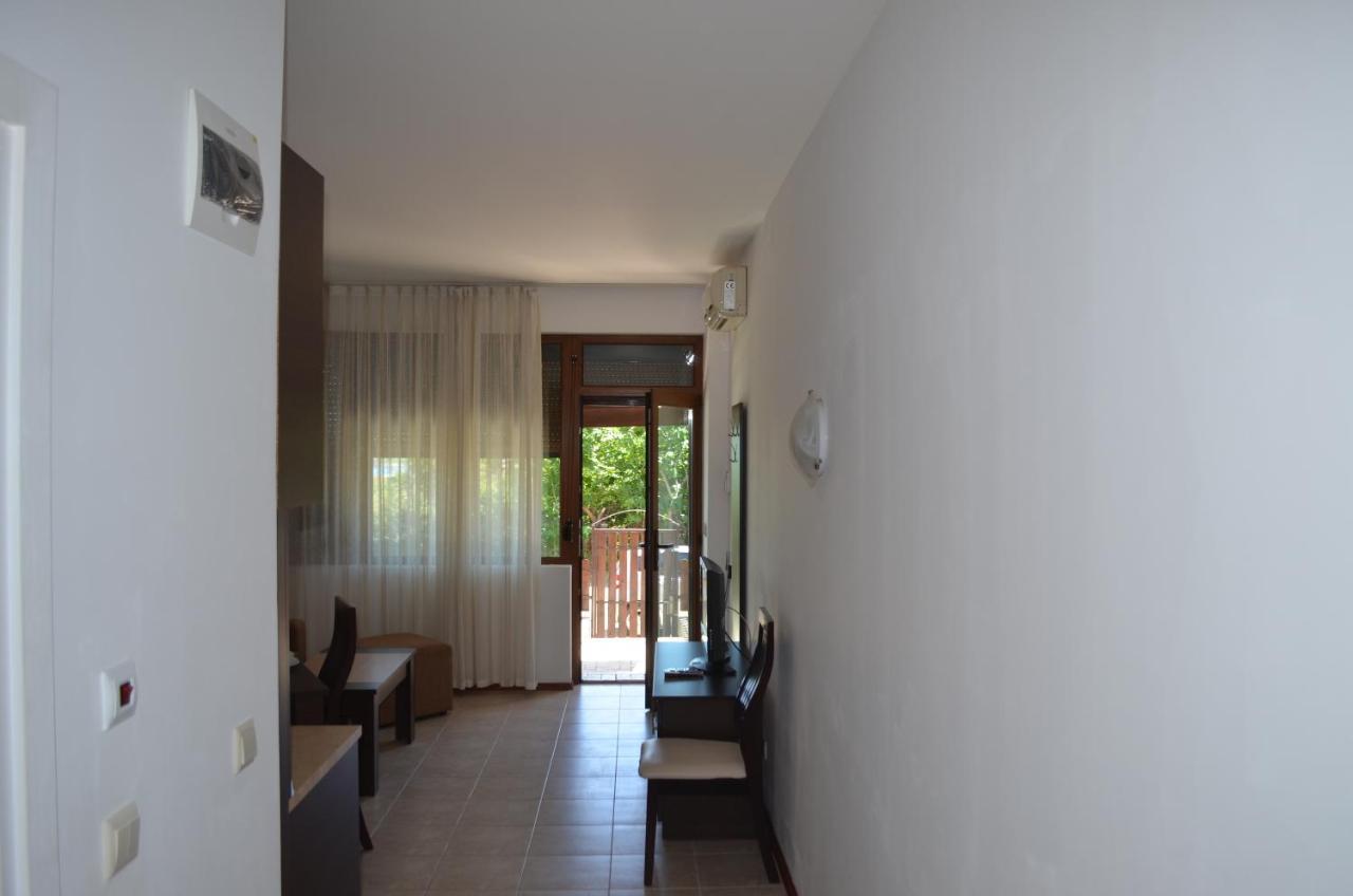 Trs Apartments Sozopol Exteriör bild