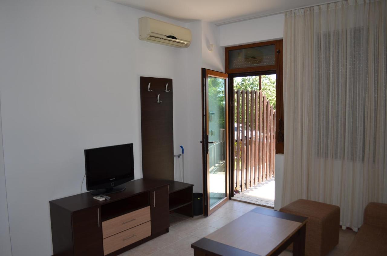 Trs Apartments Sozopol Exteriör bild