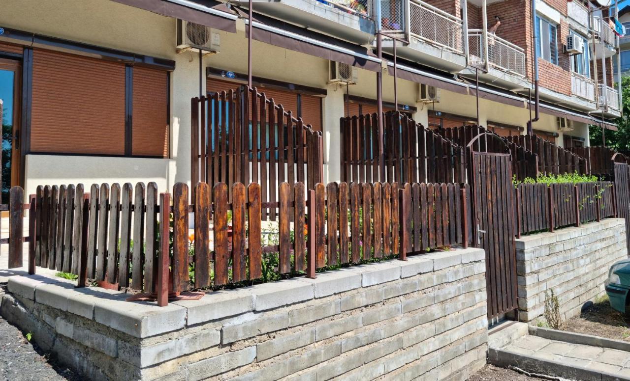 Trs Apartments Sozopol Exteriör bild